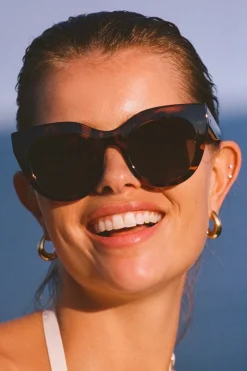 Le Specs Air Heart Cat Eye Tort Smoke Lens Sunglasses