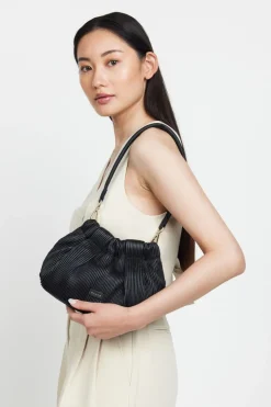 Saben Alexis Shoulder Bag Black Pleat