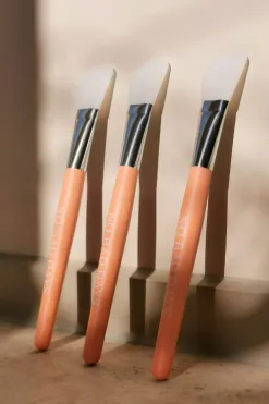 No Bad Days Angled Silicone Application Brush