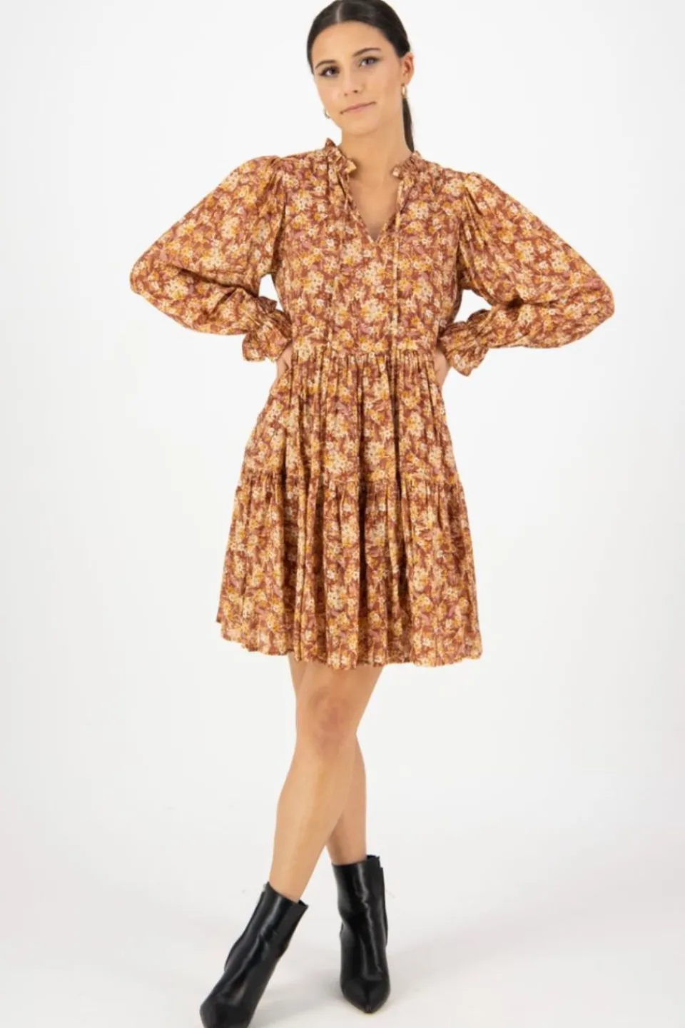 Ivy + Jack Billie Rust Floral LS Frill V Neck Tiered Mini Dress