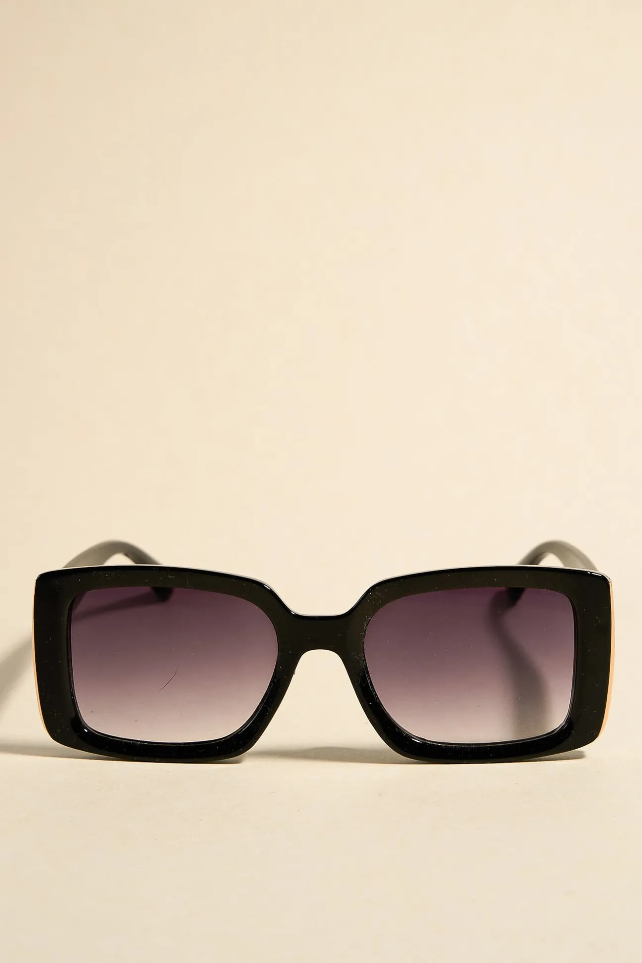 Georgia Mae Capri Black Sunglasses