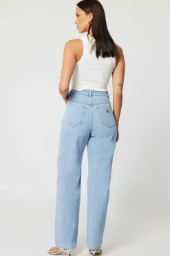 Abrand Jeans Carrie Kendall Light Blue High Wide Jean