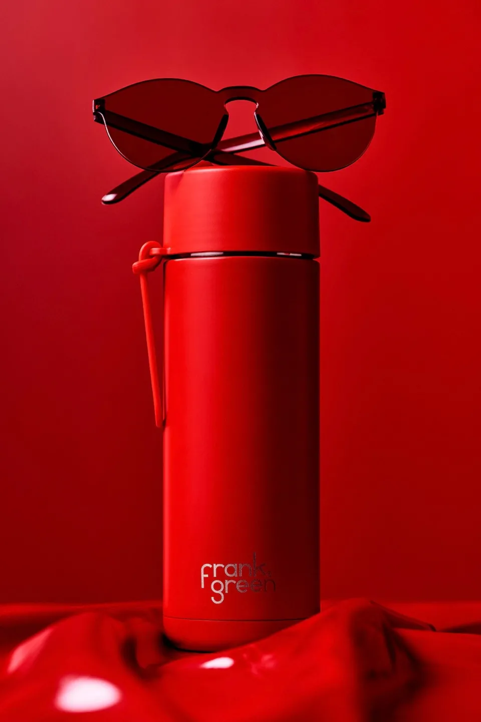 Frank Green Ceramic Reusable Atomic Red 595ml Bottle