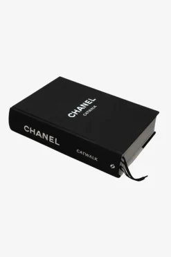 Flying Kiwi Chanel Catwalk: The Complete Karl Lagerfeld Collections