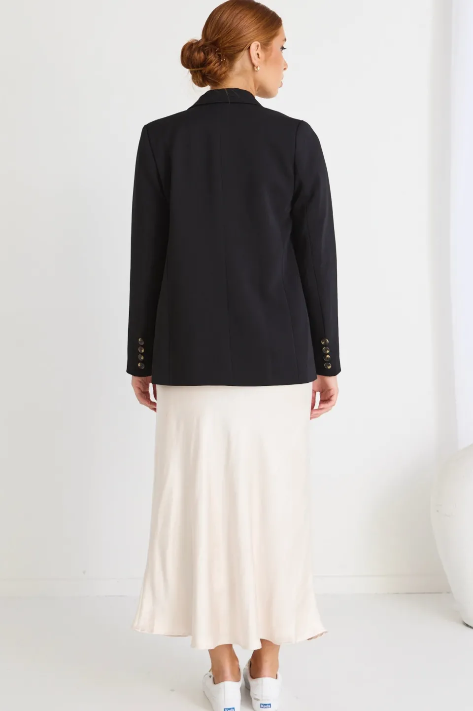 Ivy + Jack Cooper Black Crepe Boyfriend Semi Fitted Blazer