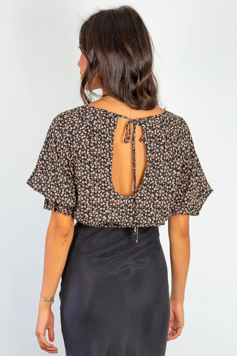 Among the Brave Dare Me Walnut Floral Puff Sleeve Elastic Waist Tie Back Crop Top