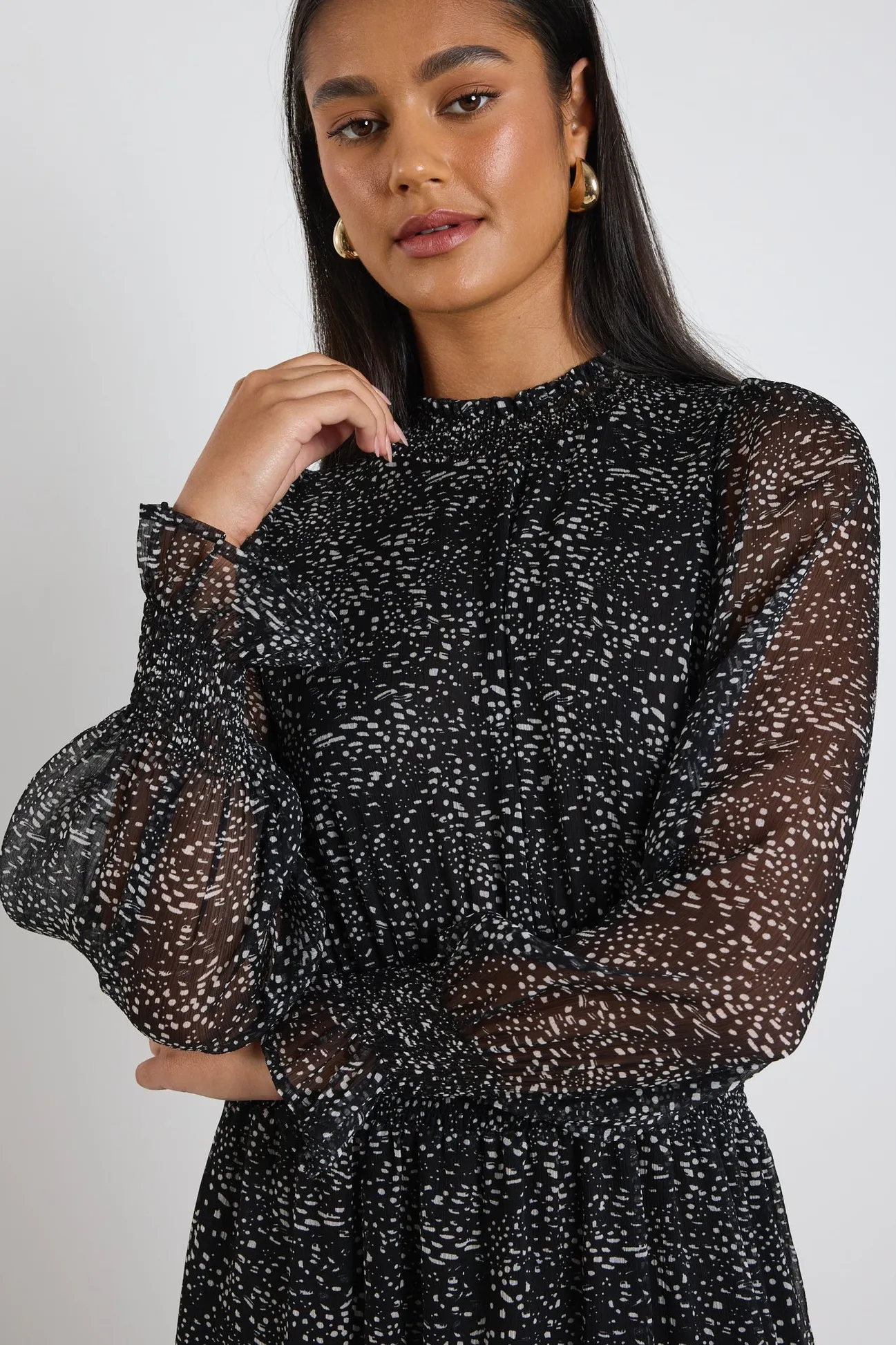 Ivy + Jack Ebony Black Grey Spot LS Shirred Neck Midi Dress