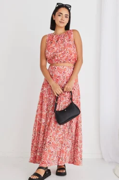 Ivy + Jack Effective Cinnamon Floral Shell Top