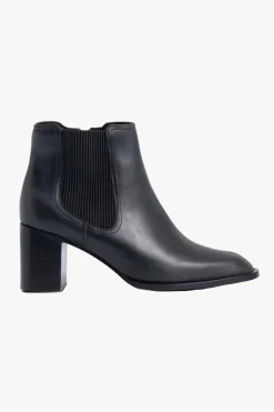 Nude Eleanore Heeled Black Leather Chelsea Boot