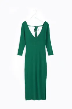 Among the Brave Equinox Kelly Green Half Sleeve V Neck Tie Back Rib Knit Midi Dress