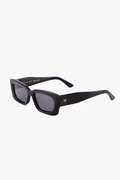 Isle of Eden Goldie Black Sunglasses