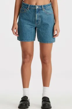 Lee Indigo Pool Denim Mid Relaxed Short