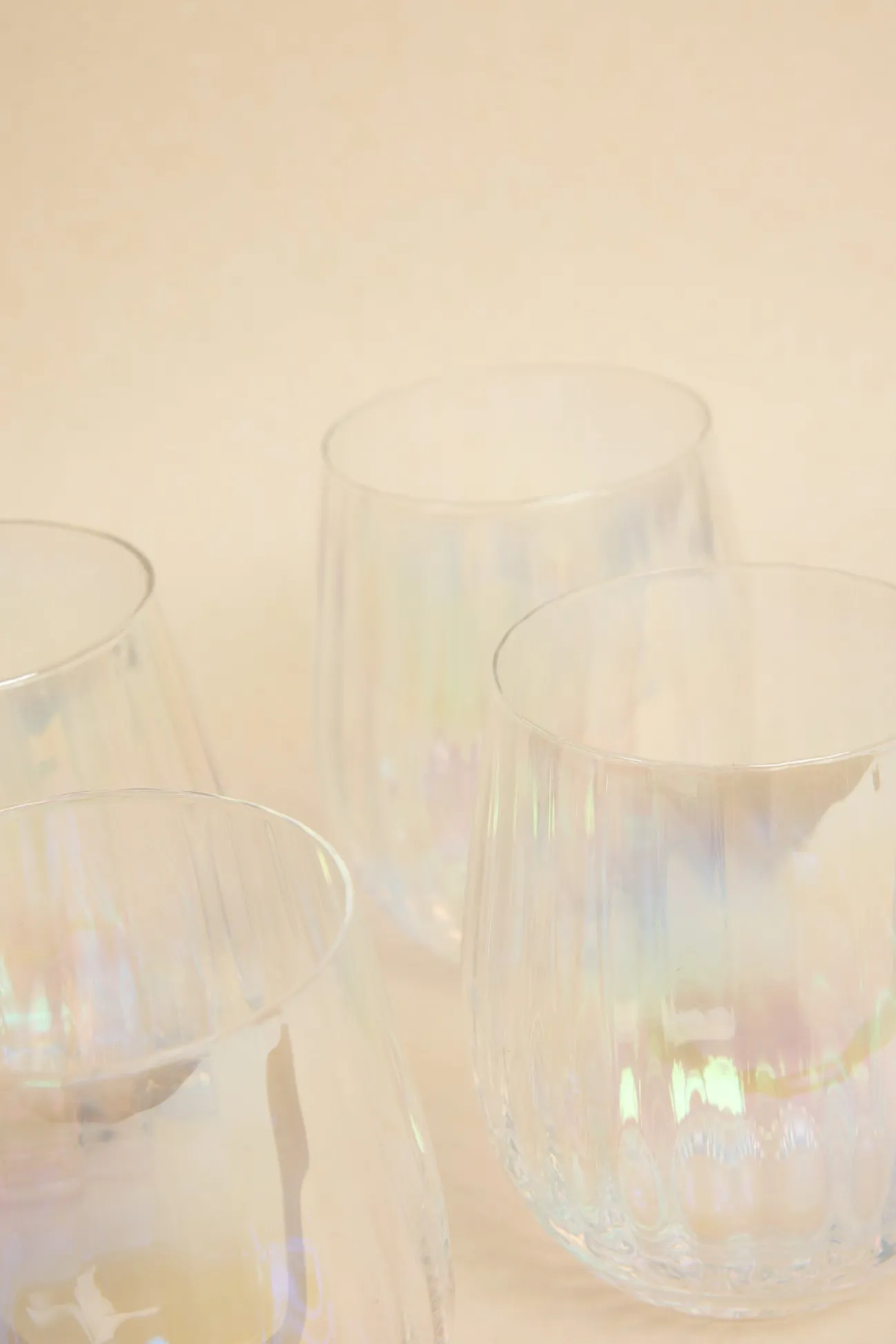 Willow u0026 Mae Iridescent Ripple Stemless Glass