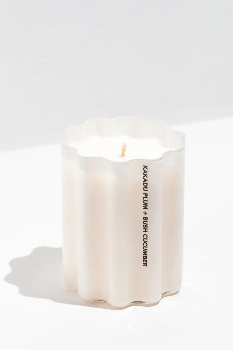 Fazeek Kakadu Plum + Bush Cucumber White 300g 70hr Wave Candle