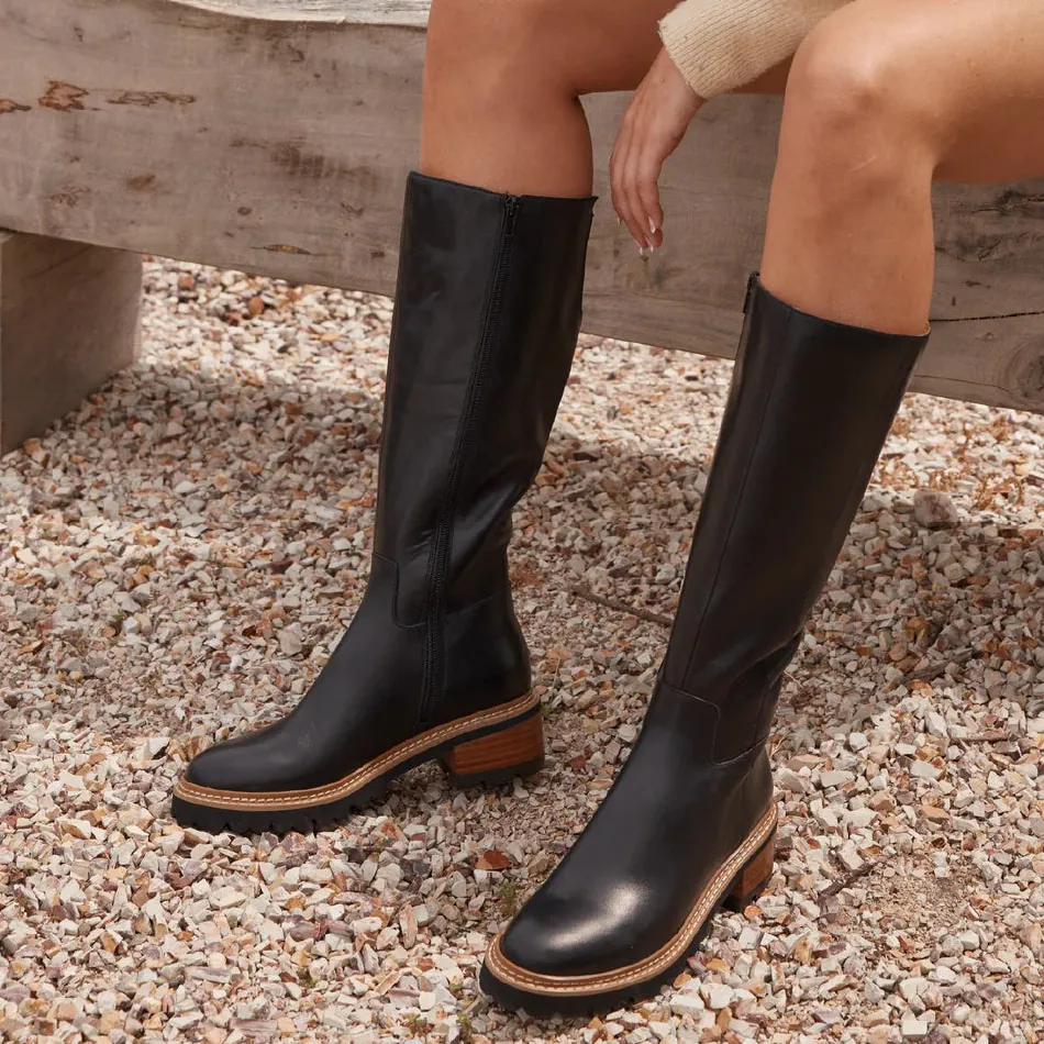 EOS Lindetta Black High Leather Boot