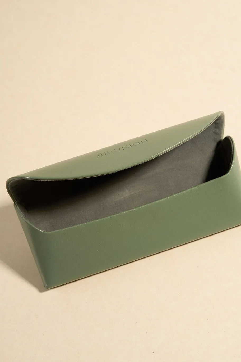 RE:UNION Label London Chocolate Classic Round Sunglasses