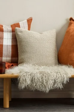 Baya Meru Tibetan Oatmeal 60x90cm Lamb Skin