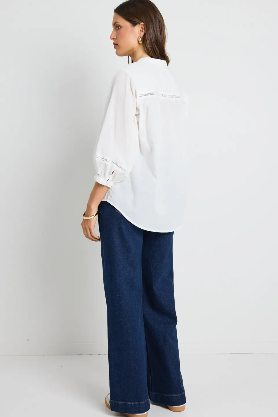 Ivy + Jack Ornamental White Lace Insert Pintuck SS Shirt