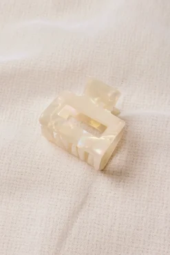 Love Lulu Pearl White Small Claw Clip
