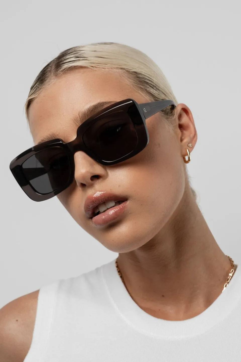 Isle of Eden Pia Grey Sunglasses