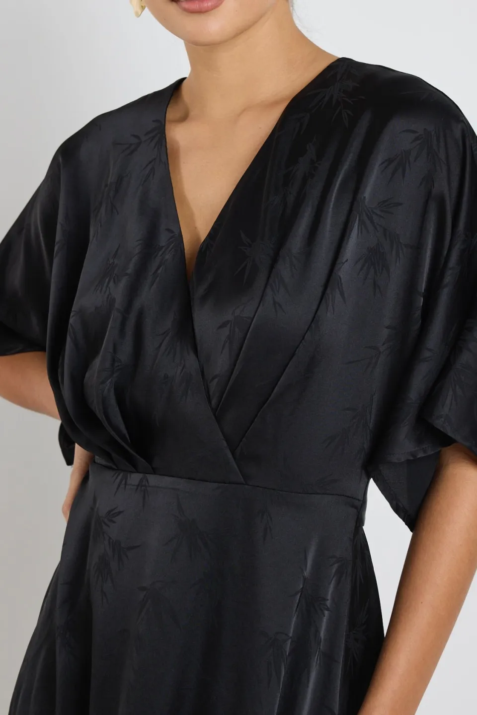 Among the Brave Picasso Black Jacquard SS Kimono Midi Dress