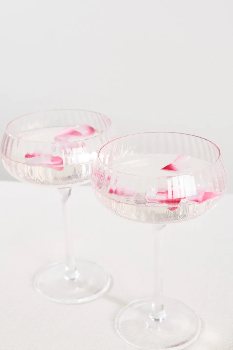 Home Lab Ribbed Blush Champagne Coupe Glass set4