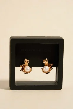 Queen of the Foxes Ruched Gold Pearl Earrings