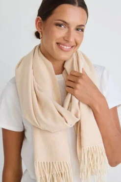 Queen of the Foxes Simple Cream Winter Scarf