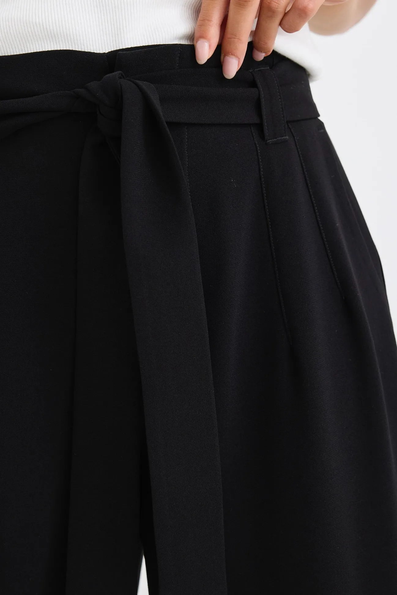 Stories be Told Sydney Black Crepe Wide Leg Tie Belt Pant