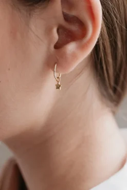 Sophie Twinkle Star Sleeper Earrings Gold