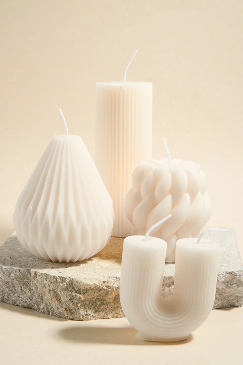 Flo's Home U Shape Handmade Soy Ivory Candle