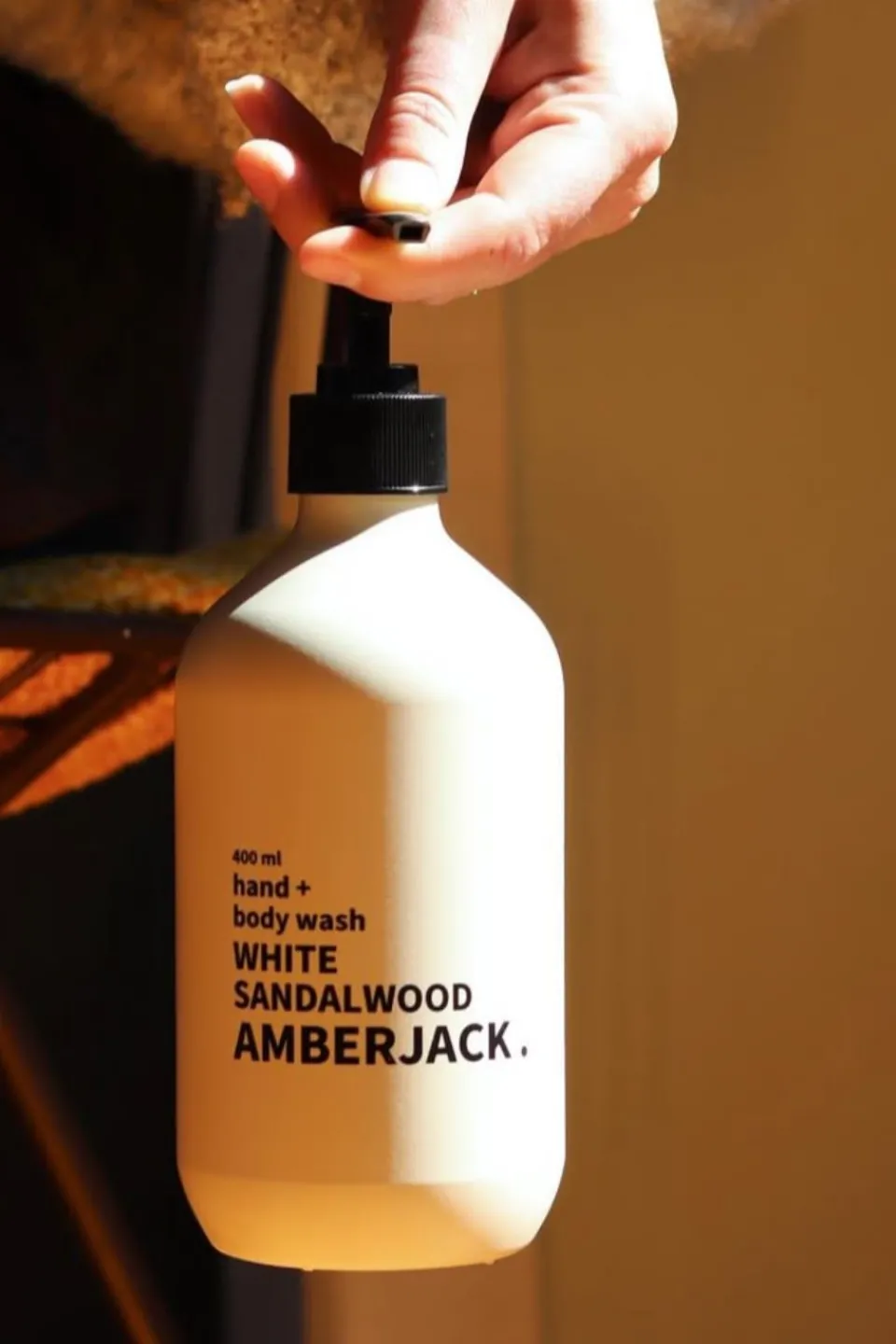 Amberjack White Sandalwood 400ml Hand + Body Wash