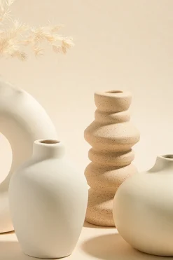 Flo's Home White Textured Ceramic Small 11cm Flower Vase