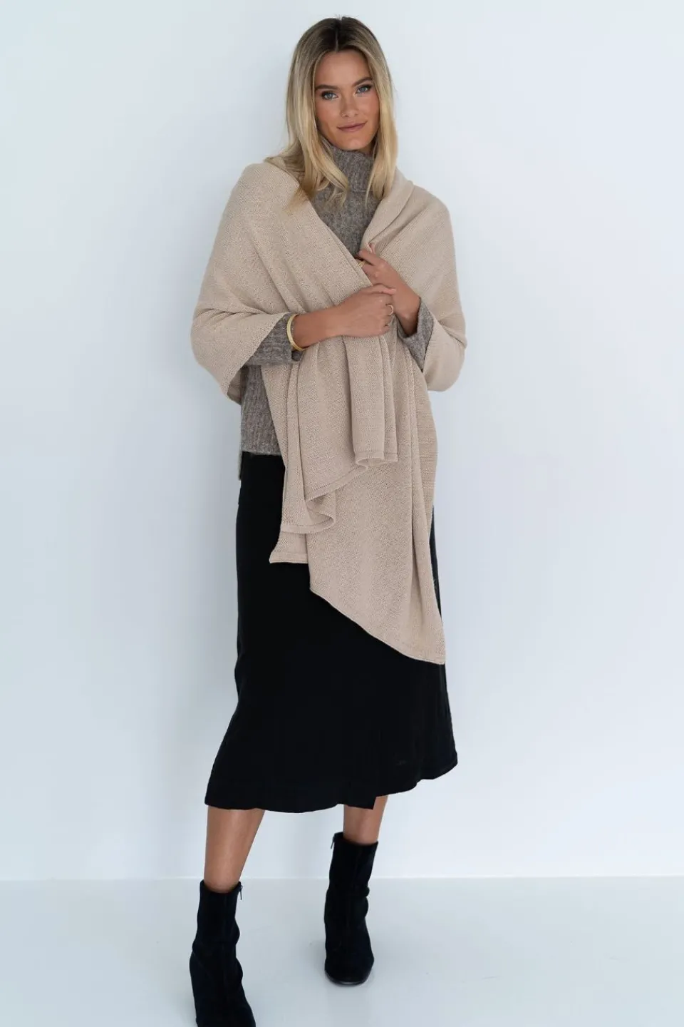 Humidity Lifestyle Wide Wrap Cotton Latte Scarf