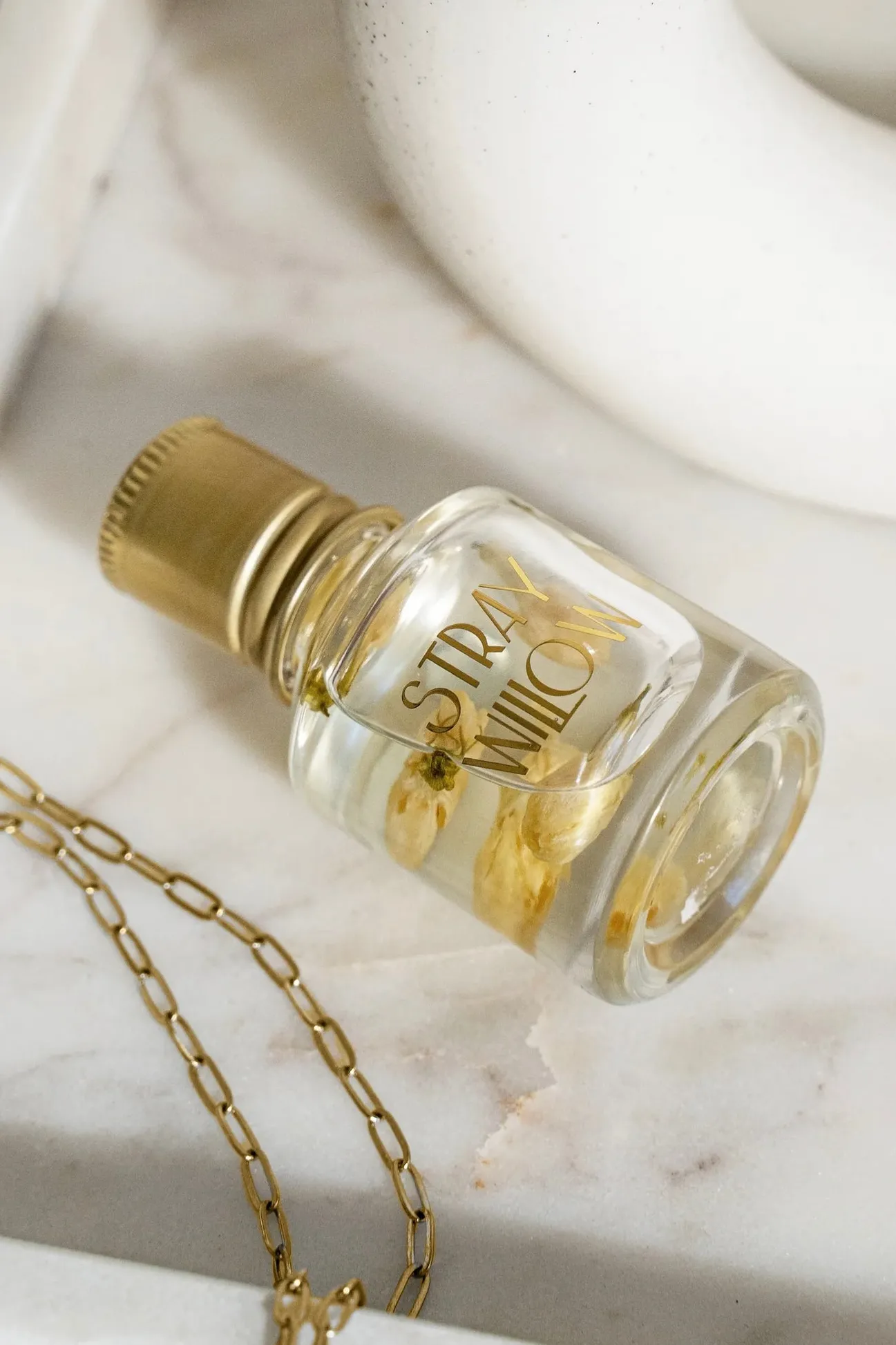 Stray Willow Wild Fields 15ml Green Roll On Essential Oil Perfume