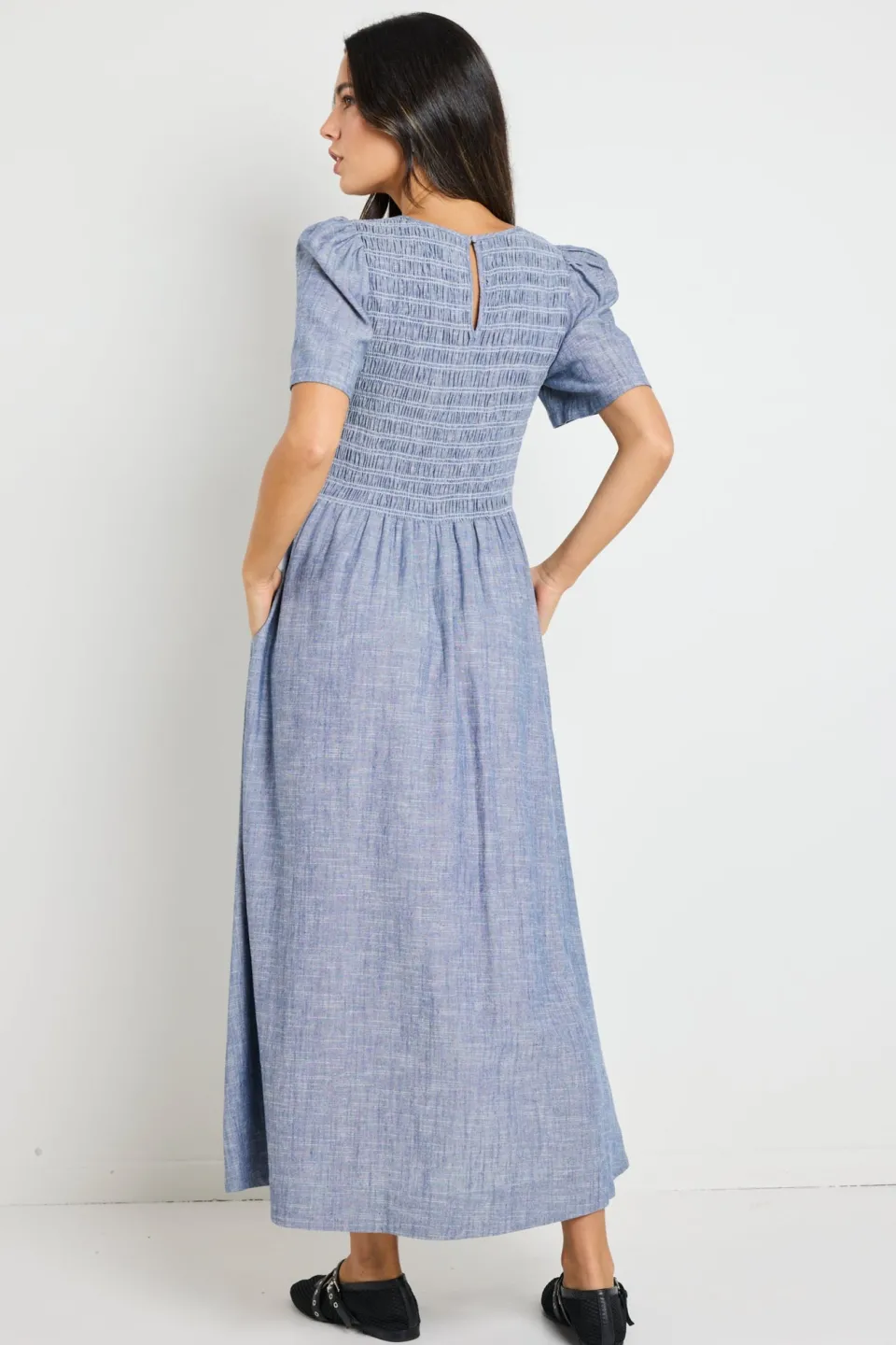 RE:UNION Label Wren Chambray Blue SS Shirred Bodice Midi Dress